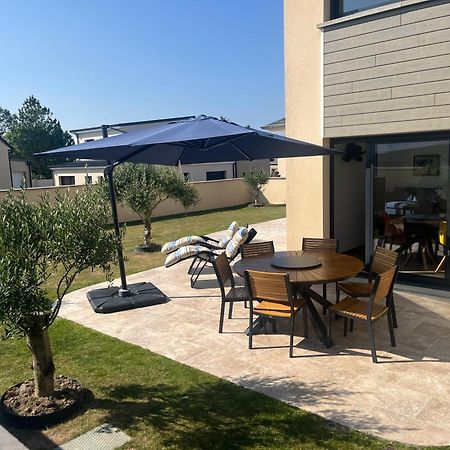 Beach House Gouville-sur-Mer Buitenkant foto
